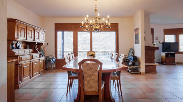 Splendida casa di vacanza con 5.5 locali a Collina d'Oro 3