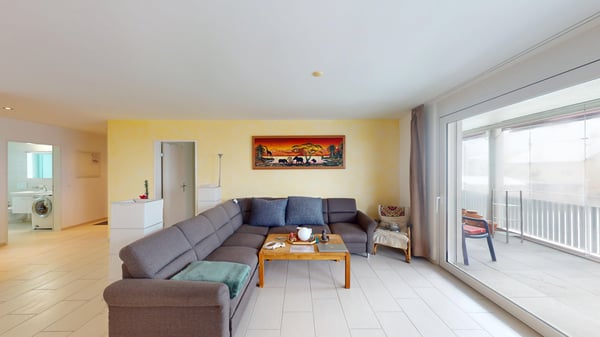 Repräsentative 3.5-Zimmer-Wohnung in Neudorf 2