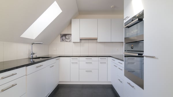 Helle 4.5-Zimmer-Wohnung in Oberweningen 6