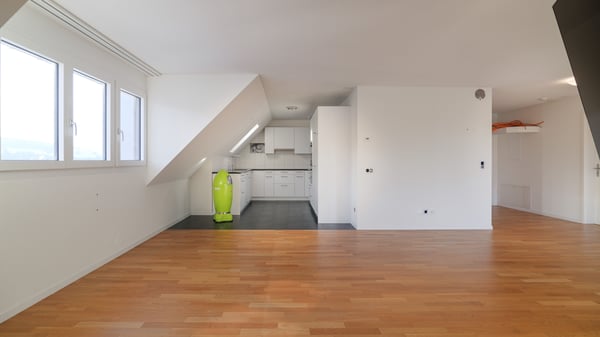 Helle 4.5-Zimmer-Wohnung in Oberweningen 5