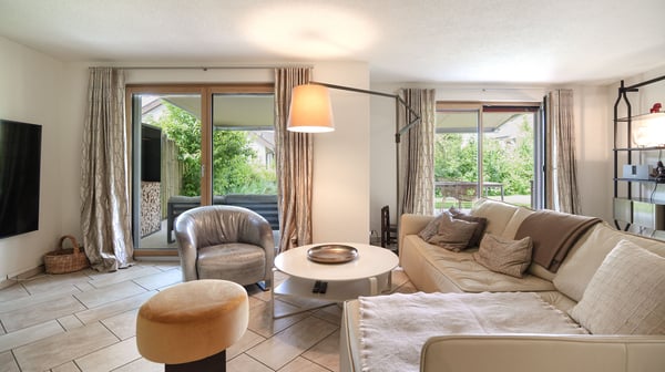 Grosszügiges 6.5-Zimmer-Haus mit Pool in Remetschwil 5