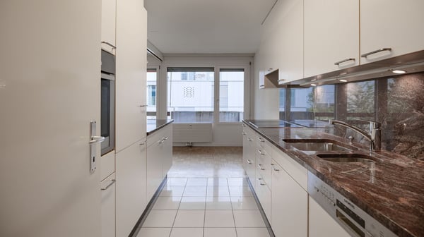 Schöne und helle 4.5-Zimmer-Wohnung an top Lage in Riehen 8