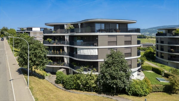 Moderne 4.5-Zimmer-Wohnung mit Seesicht in Au ZH 2