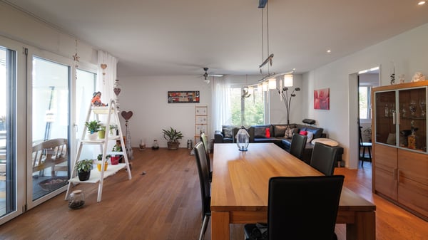 Elegante 4.5-Zimmer-Wohnung mit viel Liebe zum Detail in Glattfelden 6