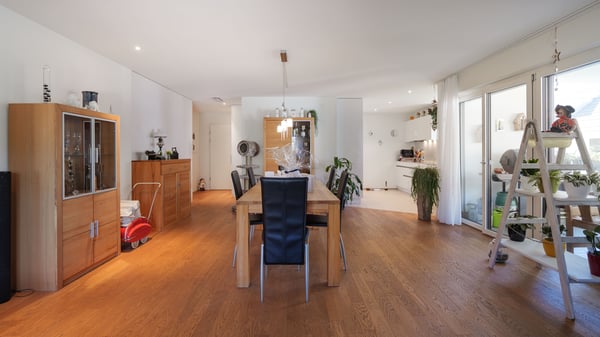 Elegante 4.5-Zimmer-Wohnung mit viel Liebe zum Detail in Glattfelden 2