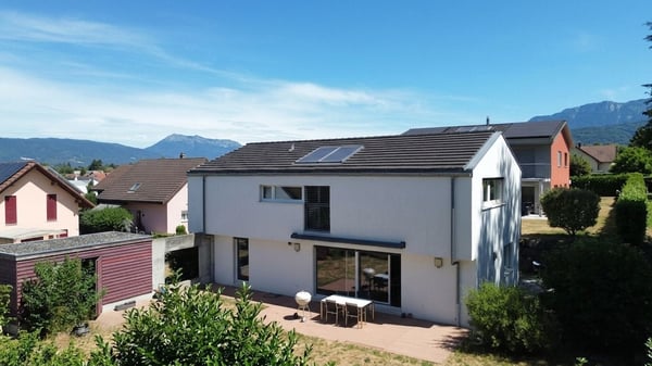 Magnifique maison de 6.5 pièces à Cuderfin