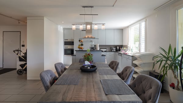 Einmalige 5.5-Zimmer-Gartenwohnung in Würenlos 2