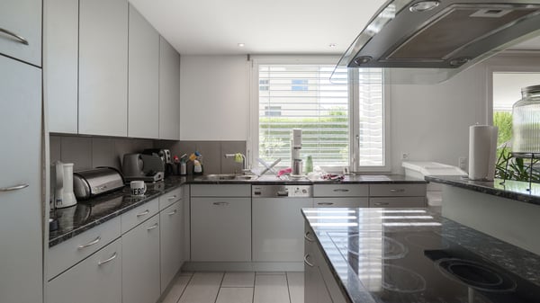 Einmalige 5.5-Zimmer-Gartenwohnung in Würenlos 4