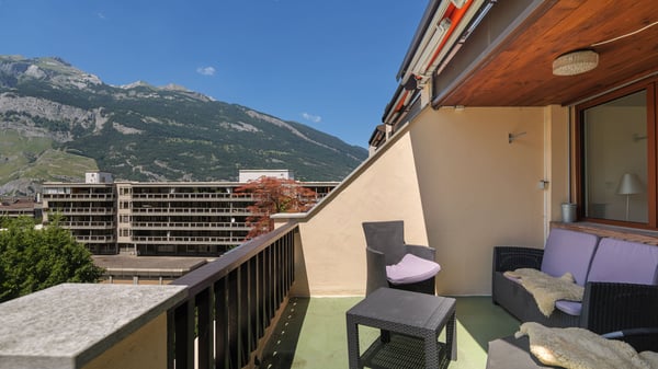Schöne 5.5-Zimmer-Wohnung im obersten Stock an zentraler Lage in Chur 8