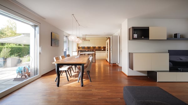 Modernes 5.5-Zimmer-Eckhaus mit 193 m² Wohnfläche, Garten und viel ... 5