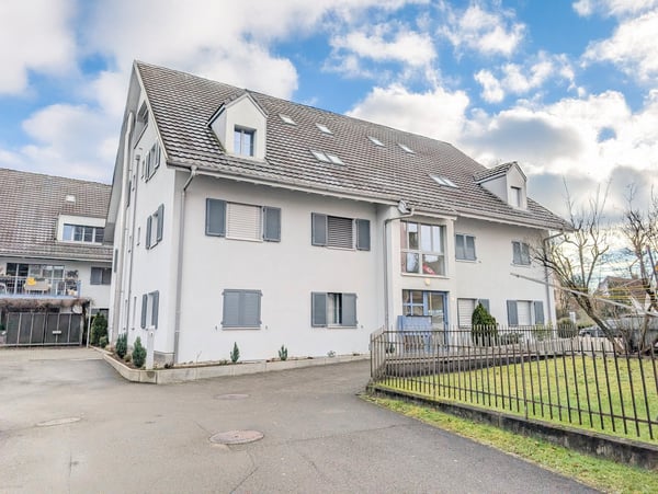 Charmante 1.5-Zimmer-Dachwohnung in Hegnau 10