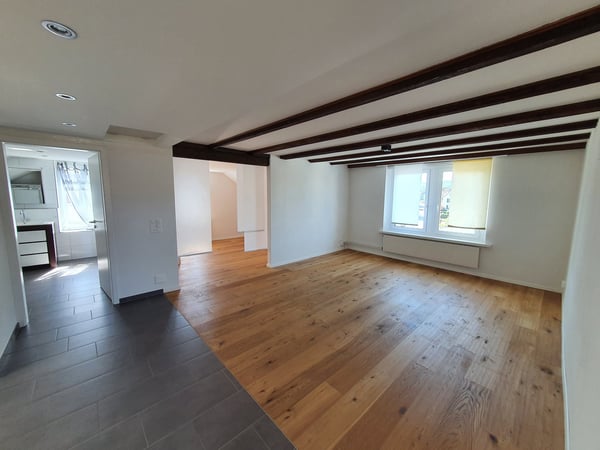 moderne, lichtdurchflutete 3.5 Zimmer-Wohnung im Zentrum von Buchs
