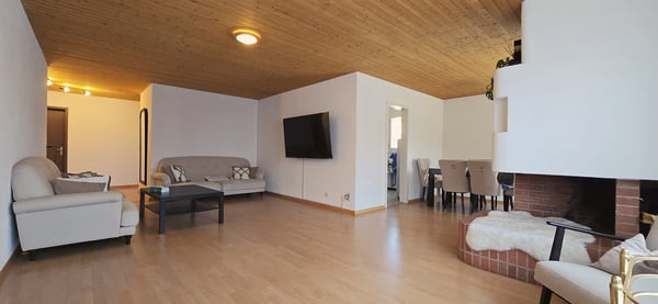 Helle 4.5-Zimmer-Wohnung mit Panoramabalkon in Bern Bümpliz - Ihr neues Zuhause mit Weitblick 4