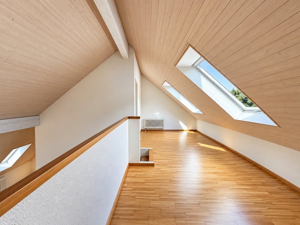 Grosse, naturnahe 5.5 Zimmer Dachmaisonette im Bezirk Winterthur 13