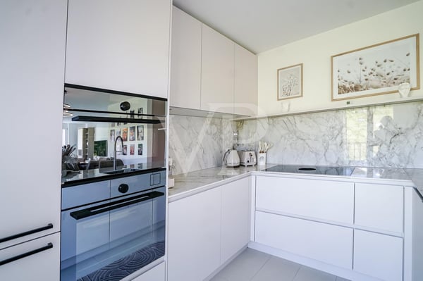 Helle 3.5 Zimmer Wohnung - ein Traum in Weiss und Creme 8