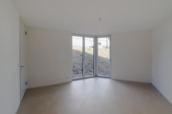 Hochwertige 4.5 Zi-Neubauwohnung im EG zentral und naturnah gelegen 6