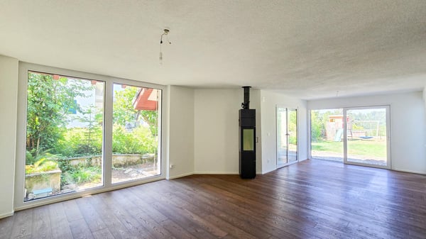 5.5-Zimmer-Einfamilienhaus mit traumhaftem Garten an sonniger Lage in Stallikon 3