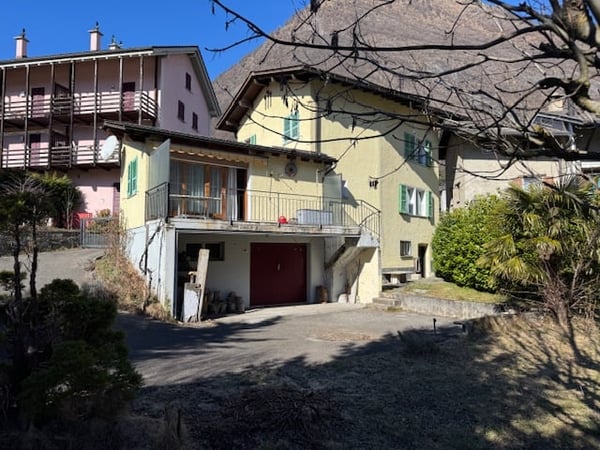 Graziosa casa con giardino e app. indipendente - OLIVONE 1