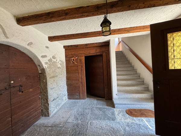 🏡 Malvaglia | Stabile con 3 appartamenti e rustico 2