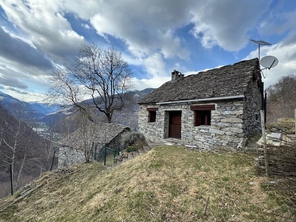 🌲 Val d’Ambra: autentico rifugio alpino con vista mozzafiato 🏔️ 1