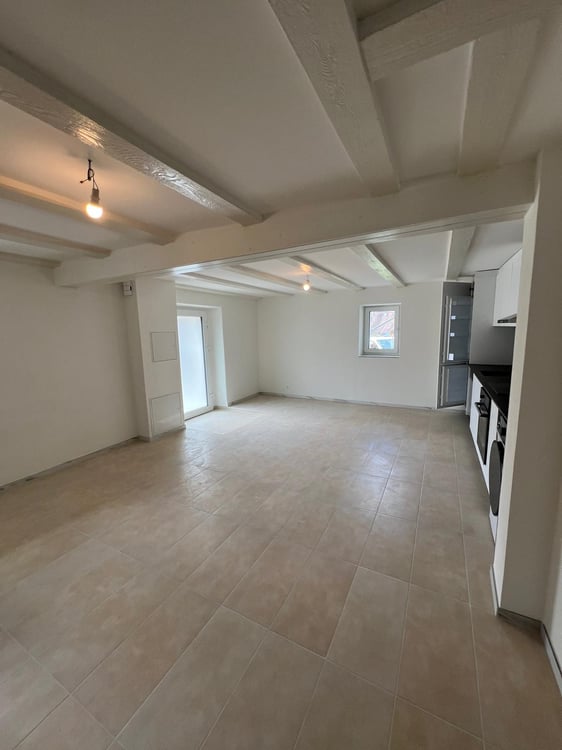 Charmant appartement sous les toits de 2 pièces à Frinvillier, entièrement rénové ! 6