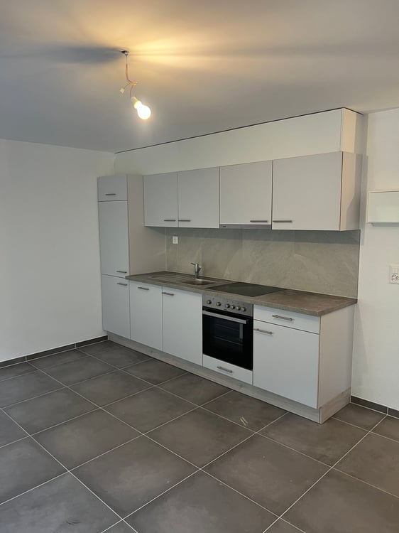 Appartement rénové de 3 pièces – CHF 1’050.– charges comprises 3