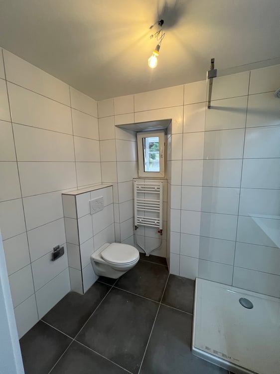 Appartement rénové de 3 pièces – CHF 1’050.– charges comprises 6