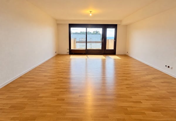 APPARTEMENT D’EXCEPTION DE 150 M² – 12ᵉ ÉTAGE – VUE PANORAMIQUE 1