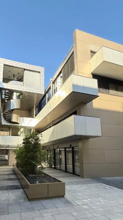 Prestigieux duplex en attique aux Eaux-Vives. 1