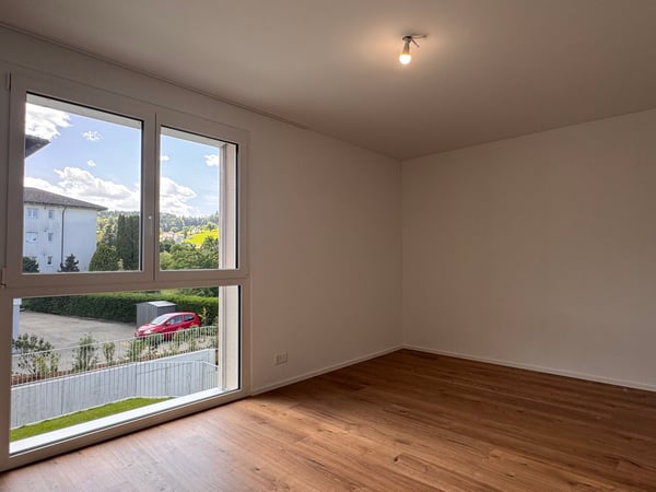 3.5 Zimmer Wohnung, Eigentum mit Charakter 12
