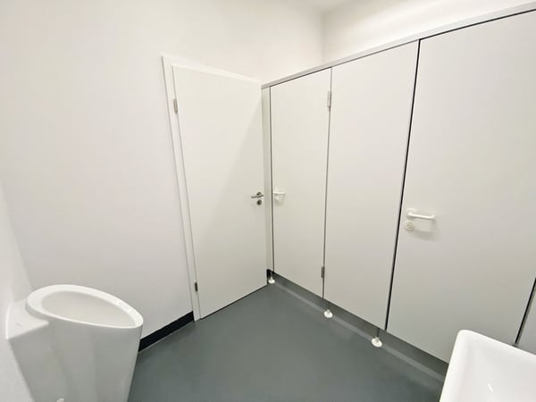 Attraktive Gewerbe-/Verkaufsfläche am Kreuzplatz in Aesch – 290 m², rollstuhlgängig & renoviert 10