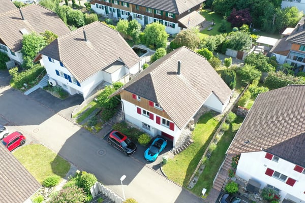 Freistehendes 5.5 Zmmer Einfamilienhaus, das Suchen hat ein Ende ! 2