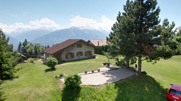 Copy: Authentique chalet avec vue panoramique 3
