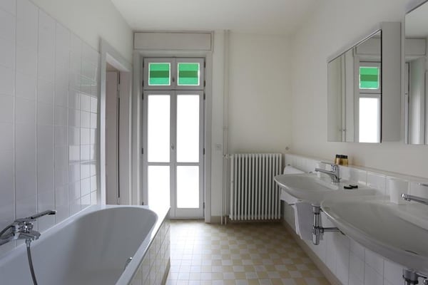 Stilvolle möblierte 4-Zimmerwohnung mit Balkon 7
