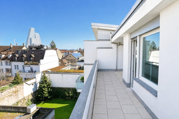 Moderne 3-Zimmer-Dachwohnung mit zwei Dachterrassen an zentraler Lage in Basel 7