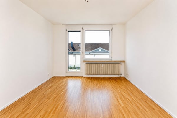 Moderne 3-Zimmer-Dachwohnung mit zwei Dachterrassen an zentraler Lage in Basel 3