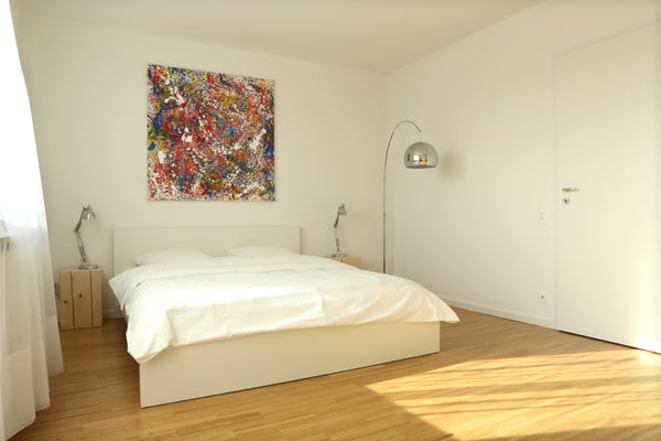 Möblierte 2-Zimmer-Dachwohnung mit Balkon 1