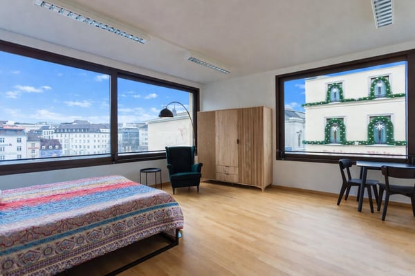 Möbliertes Atelier mitten in Basel, zwischen Barfüsserplatz und Steinenvorstadt 2