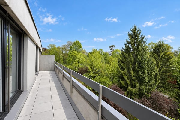 Sonnige 3,5-Zimmer-Dachwohnung Nähe der Langen Erlen 6