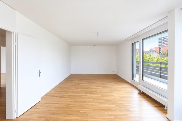 Sonnige 3,5-Zimmer-Dachwohnung Nähe der Langen Erlen 3