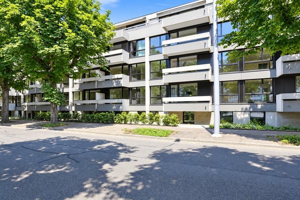Sonnige 3,5-Zimmer-Dachwohnung Nähe der Langen Erlen 10
