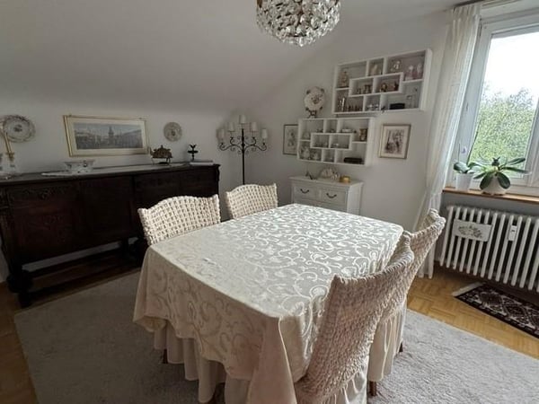 Für Sportliche und Junggebliebene, 1-Zimmerdachwohnung auf dem Bruderholz 3