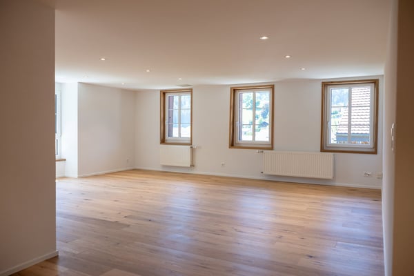 Magnifique 3.5 pièces rénové de 96 m² | Vue sur les Préalpes | À 3 min de la gare 1