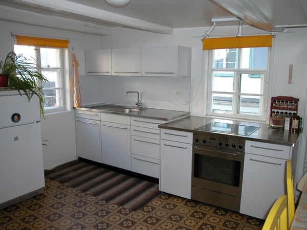 Charmante Altbauwohnung mit Kachelofen und Terrasse 2