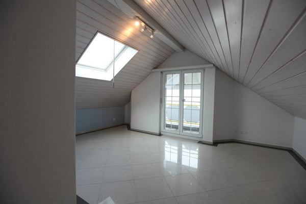 Exklusive 5.5-Zimmer-Maisonettewohnung mit Galerie und grossem Balkon 11
