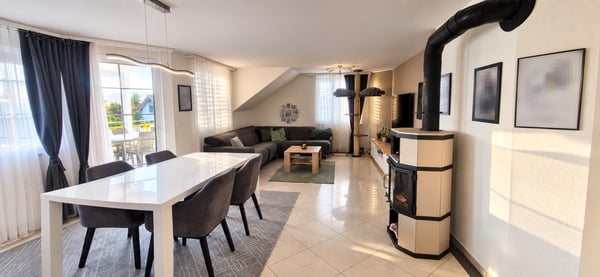 Exklusive 5.5-Zimmer-Maisonettewohnung mit Galerie und grossem Balkon 1
