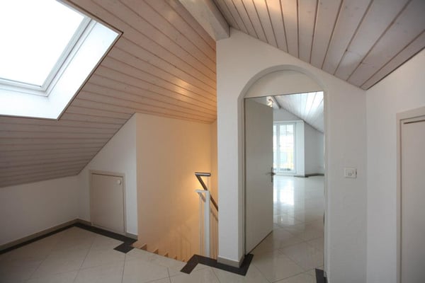 Exklusive 5.5-Zimmer-Maisonettewohnung mit Galerie und grossem Balkon 9