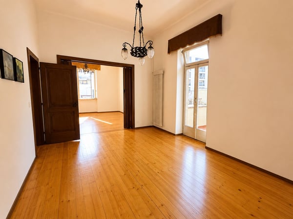 Spacious Family Home with Private Garden in a Quiet Residential Area of Chiasso 1
