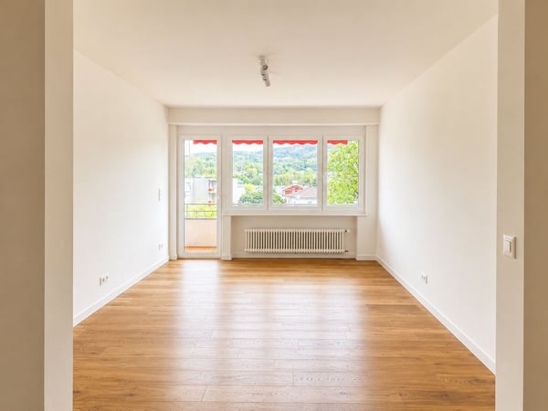 Elegante 4.5 locali ristrutturato in bella zona residenziale a Stabio 1