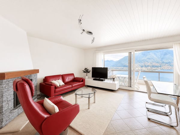 Vairano: Splendido 3.5 locali- residenza secondaria con vista lago a 180° e piscina 3